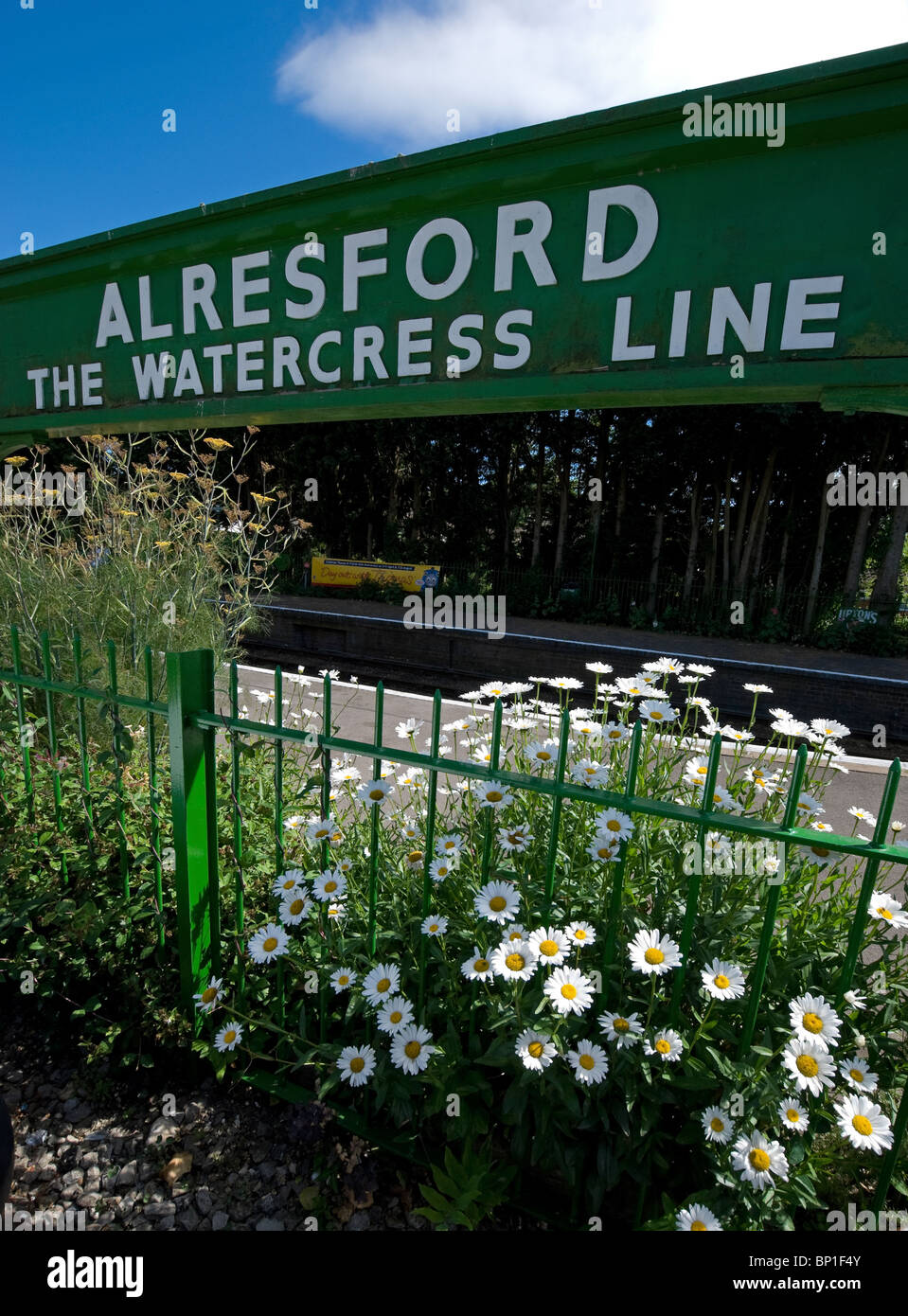 Bahnhof Alresford unterzeichnen die Brunnenkresse-Linie Stockfoto