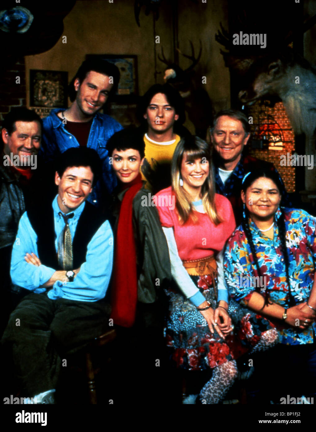 NORTHERN EXPOSURE (1990) JANINE TURNER, JOHN CORBETT, ROB MORROW, BARRY CORBIN, JOHN CULLUM CYNTHIA GEARY NEX Stockfoto