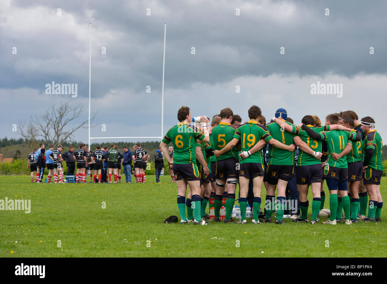 Samstag, 1. Mai 2010, Dorset & Wilts Vase Finale. NDRFC V Corsham RFC spielte in Warminster RFC Boden. Stockfoto