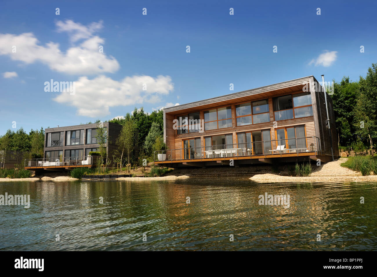 Die "Zweitwohnung" Entwicklung der Seen von Yoo in der Nähe von Cirencester, Gloucestershire UK Stockfoto