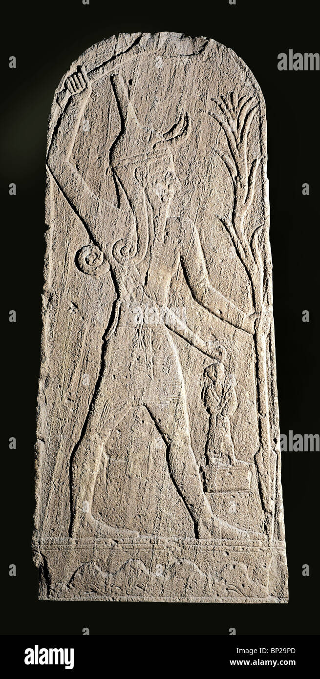 BAAL, DER STURMGOTT, SANDSTEIN-STELE VON UGARIT, NORDSYRIEN, C. 13.. B.C. Stockfoto