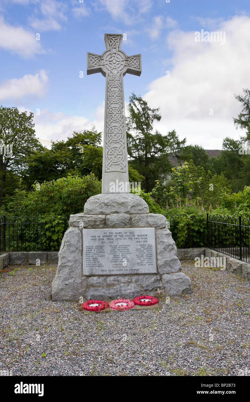 Ansicht des Ehrenmals im schottischen Highland-Stadt von Braemar in der Nähe von Balmoral Castle. Stockfoto
