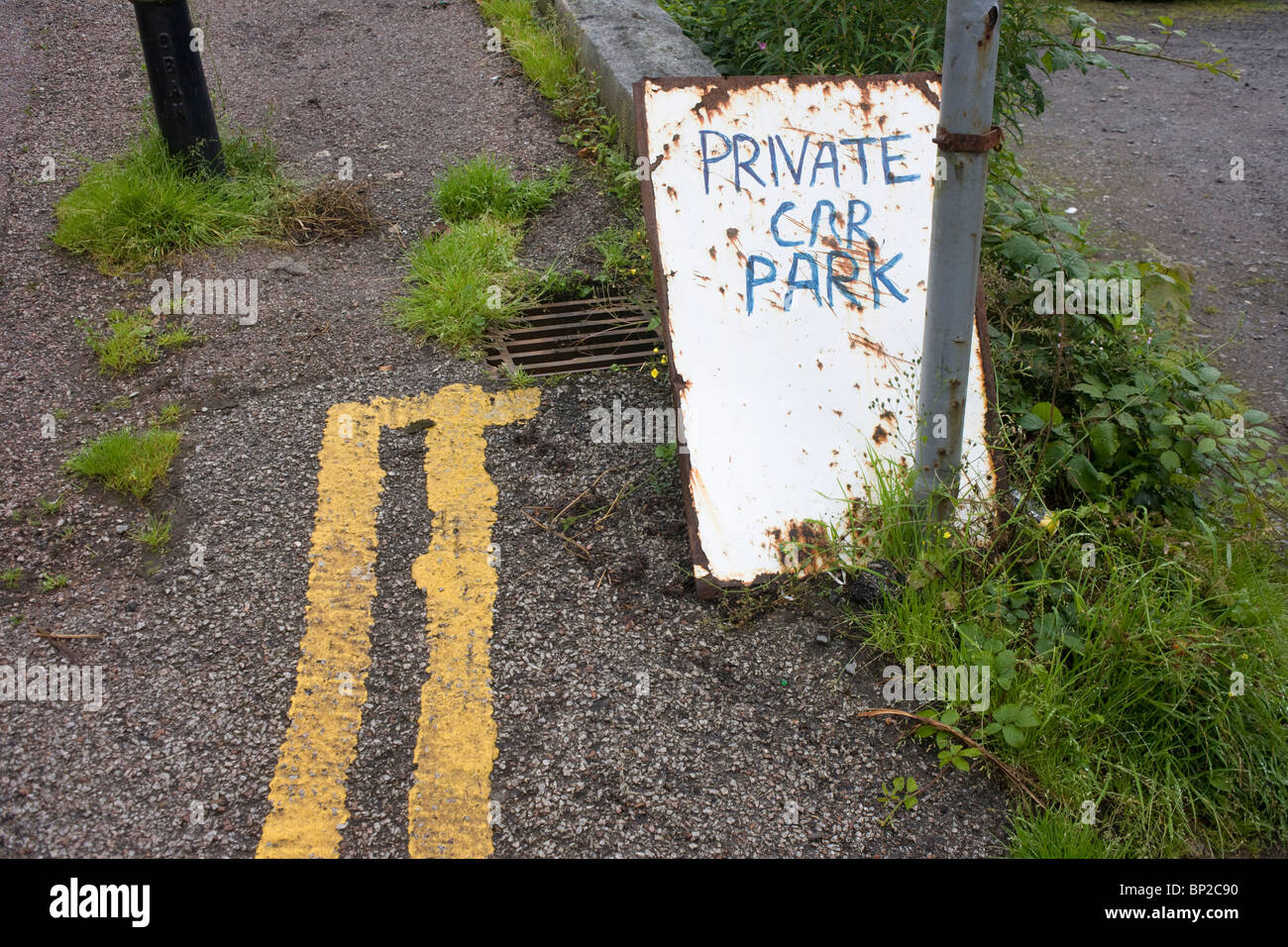 Provisorische Privatparkplatz in Oban, Schottland. Stockfoto