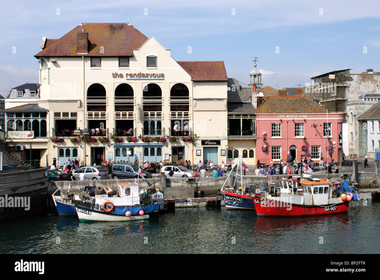 Das Rendezvous und The Royal Oak Bar bei Weymouth Harbour Dorset Stockfoto