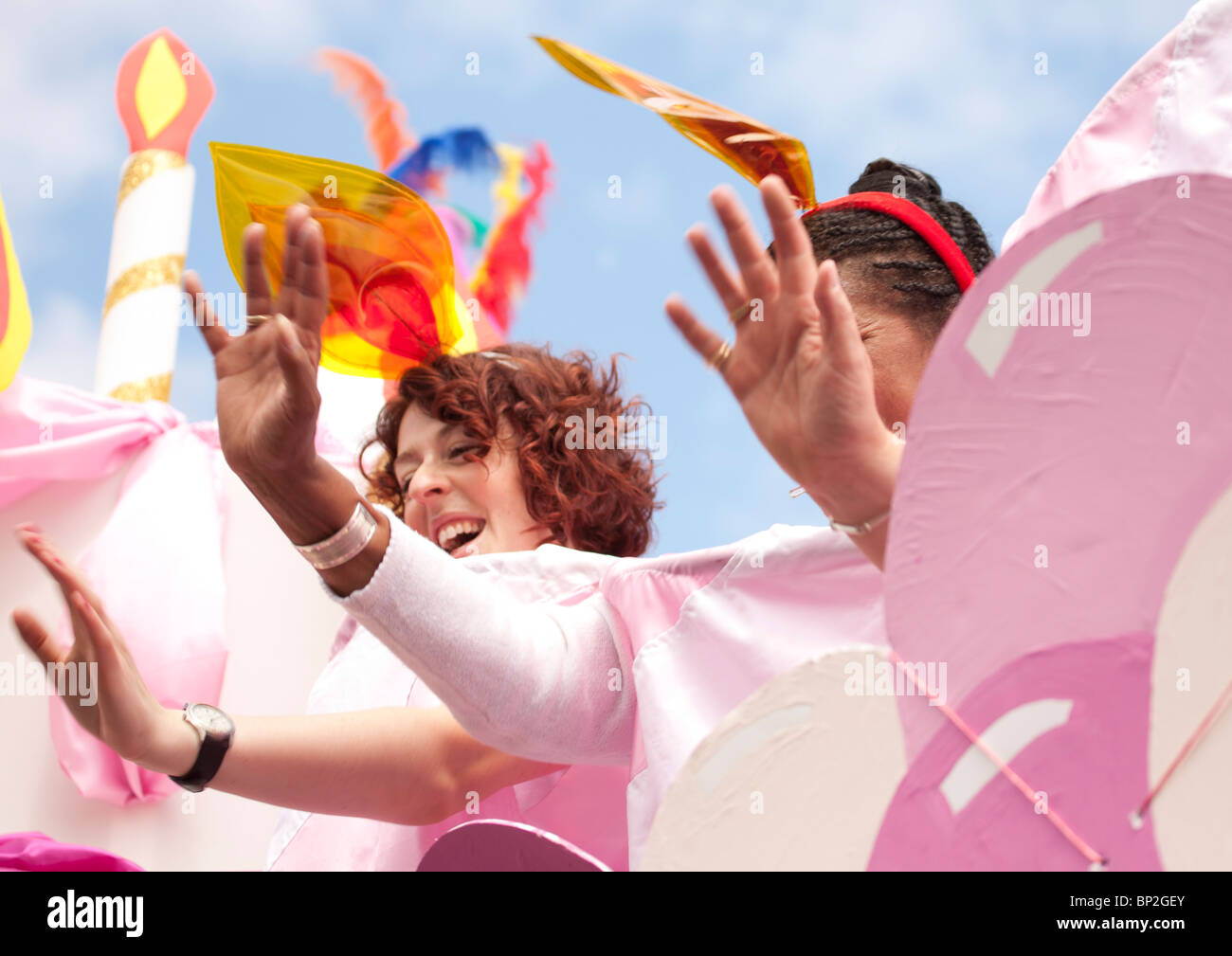 Teilnahme an der Brighton-gay-Pride-Parade 2010 Stockfoto