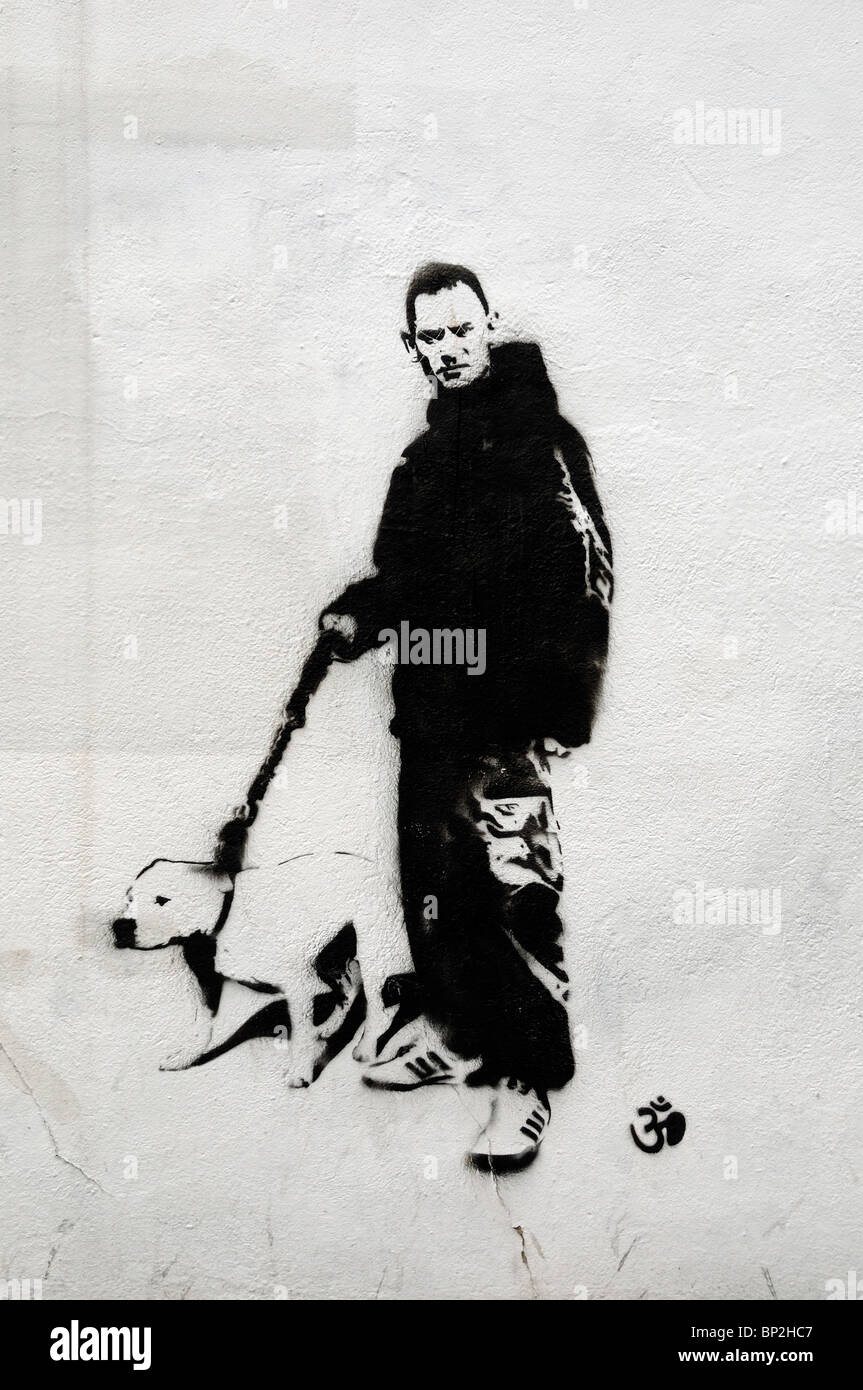 Graffiti-Islington, Jugend mit Staffie Stockfoto