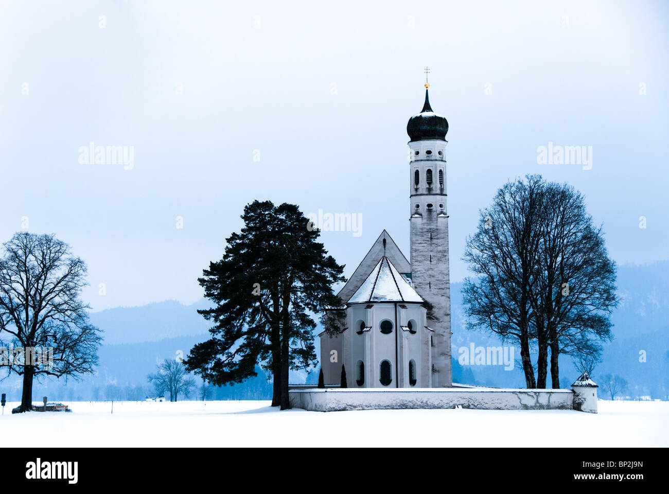 Die barocke St. Coloman Chapel im Allgäu, Deutschland. Stockfoto