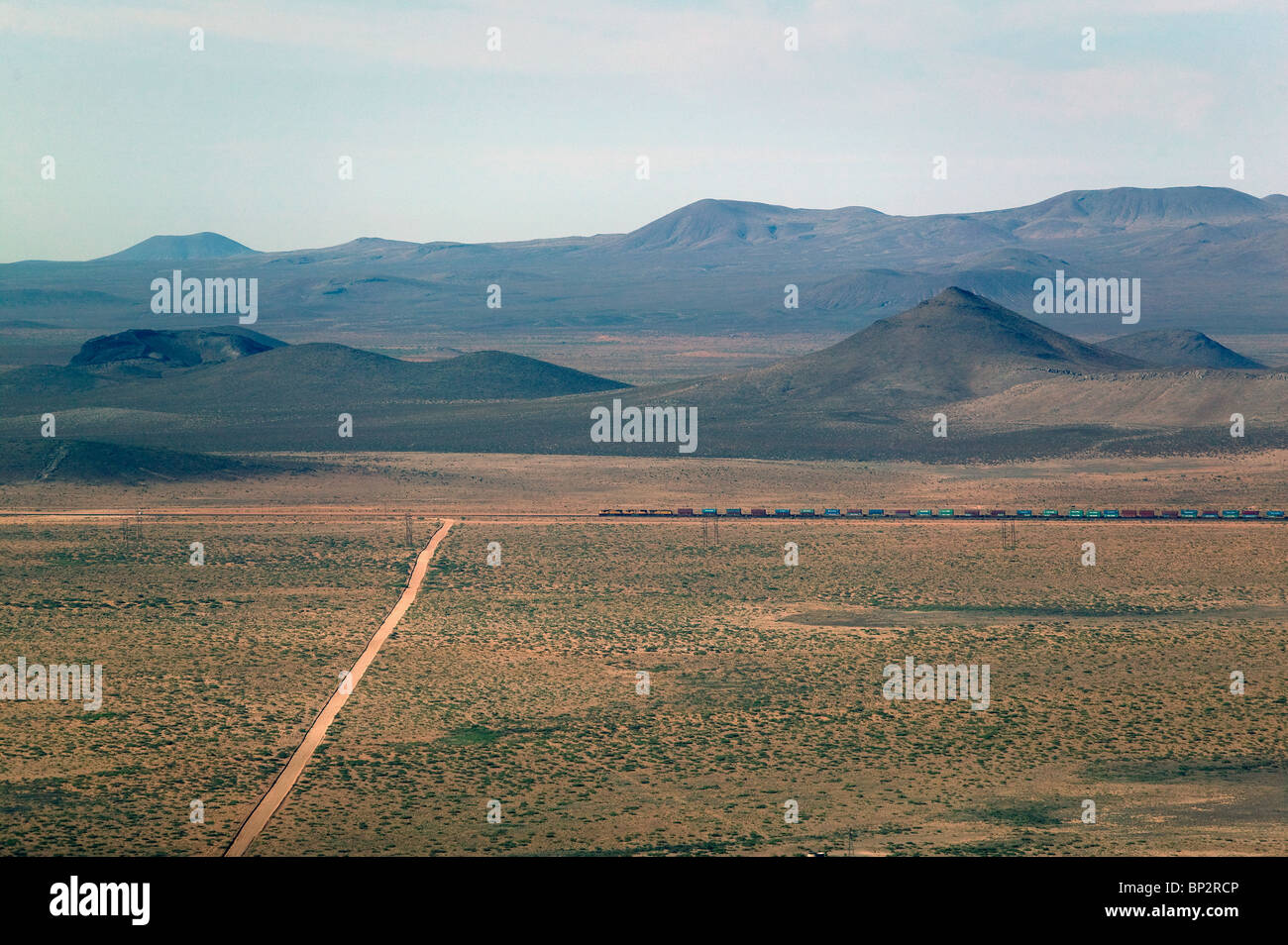 Luftbild oben Güterzug durch New Mexico Stockfoto