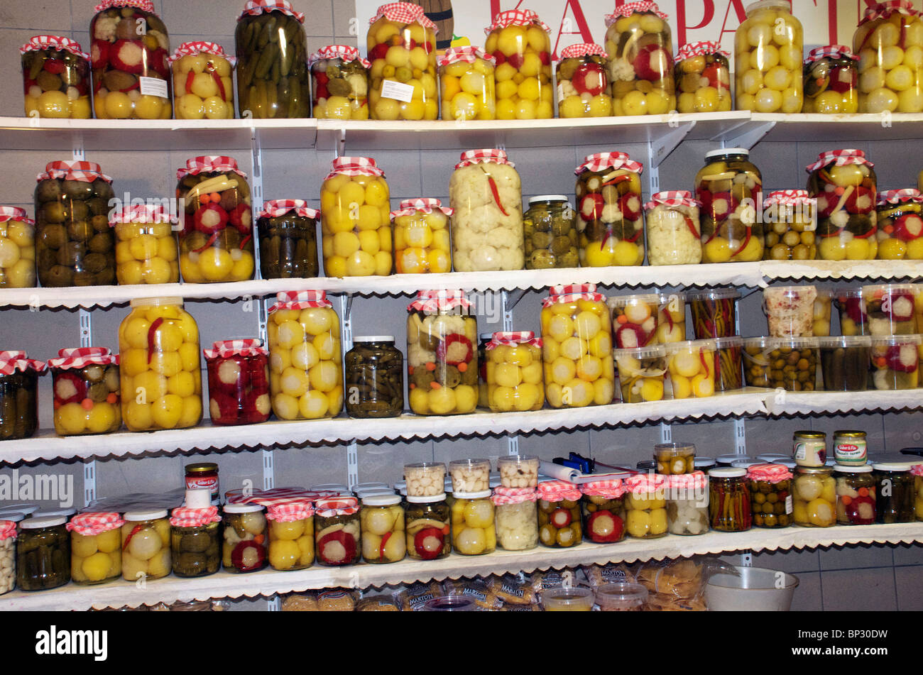Pickled vegetables hungarian -Fotos und -Bildmaterial in hoher Auflösung –  Alamy