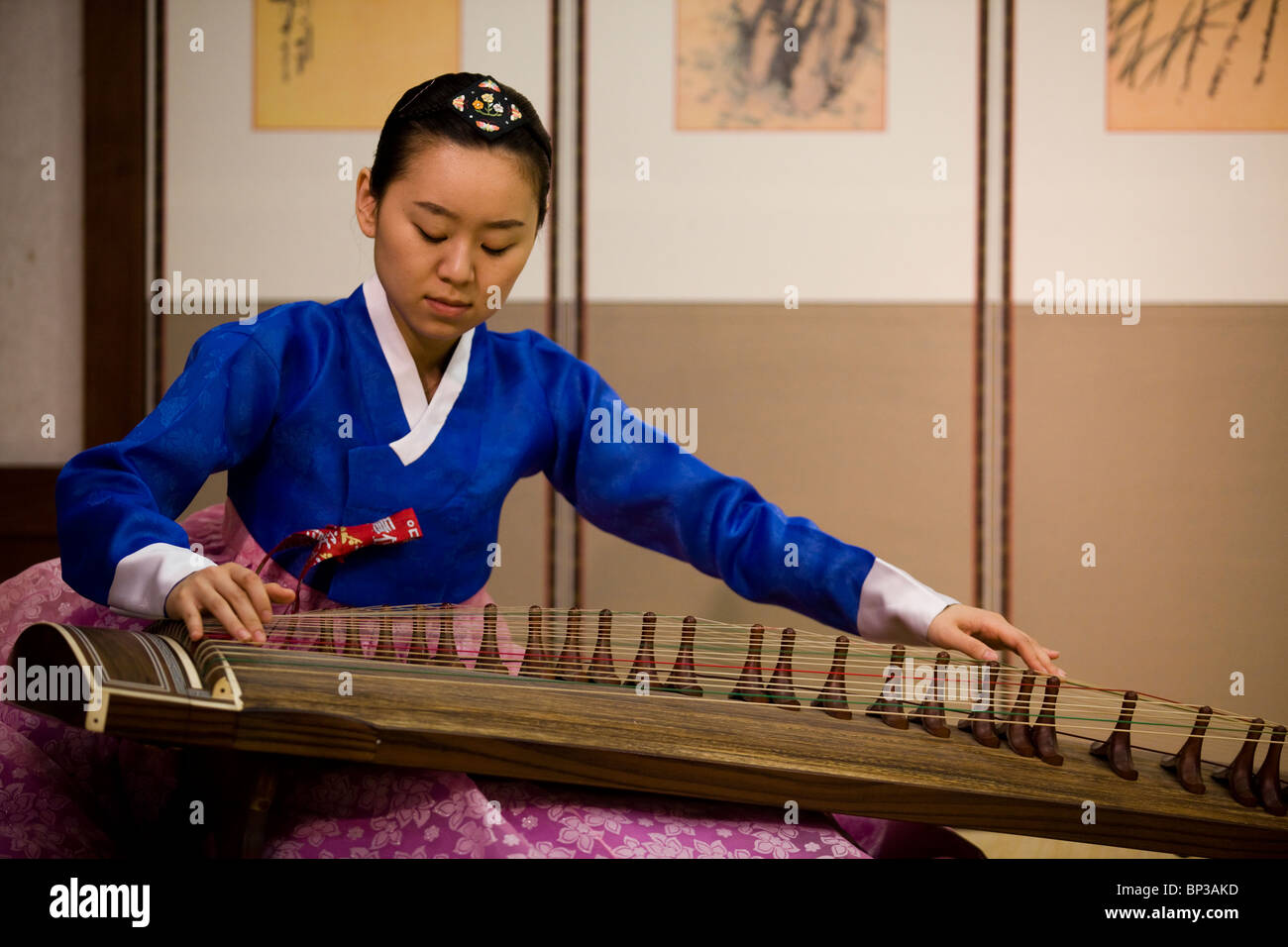 Südkoreanische traditionelle musikalische Darbietung Stockfoto
