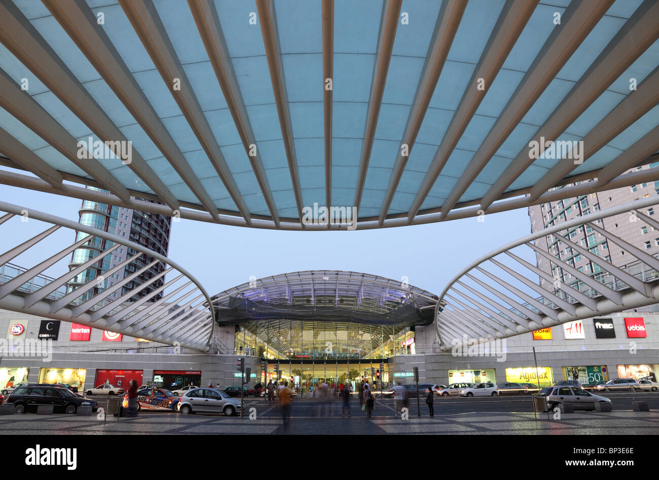 Gare do Oriente - einer der wichtigsten Bahnhöfe in Lissabon, Portugal Stockfoto