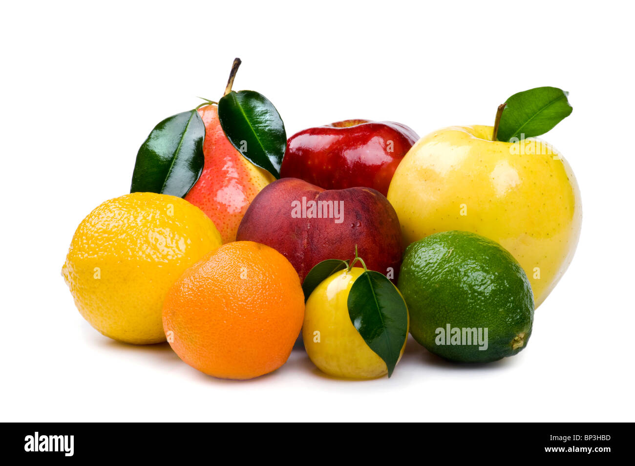 Objekt auf weiß - frisches Obst auf weißem Hintergrund Stockfoto