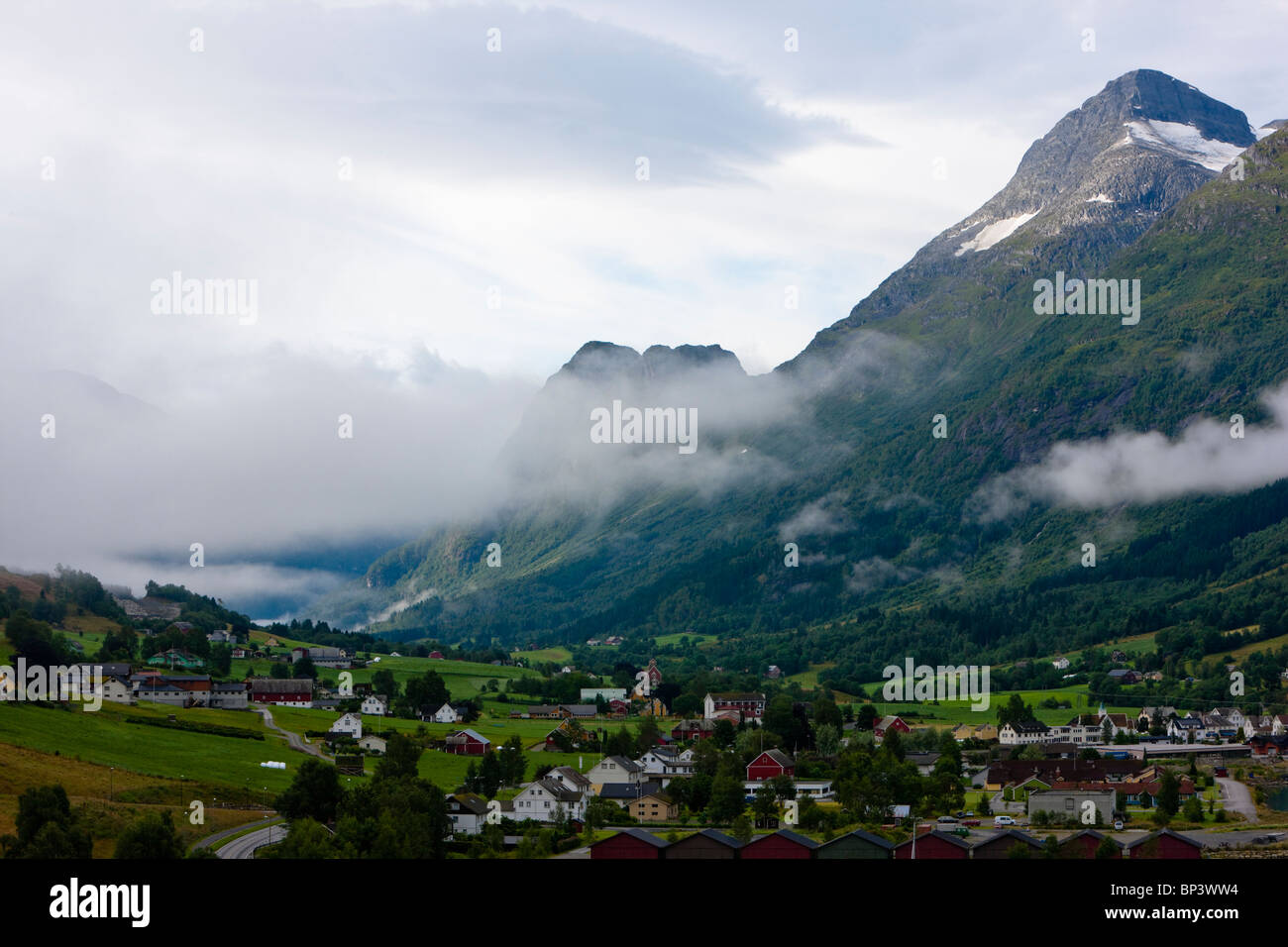 Norwegen Olden Blick ins Tal Oldedalen Stockfoto
