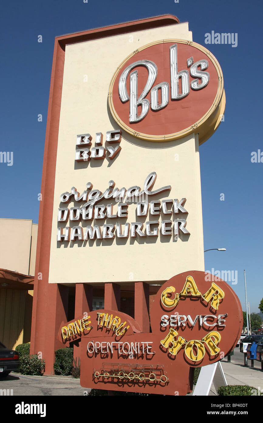 BOB'S BIG BOY DISNEY PIXAR WORLD OF CARS Online-Videospiel Debüt BURBANK CALIFORNIA USA 11. August 2010 Stockfoto