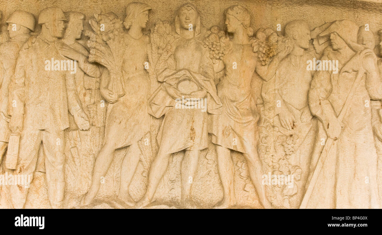 Sandstein schnitzen Skulptur in Erinnerung an jene massakriert während Zweiter Weltkrieg an Lidice in der Nähe von Prag Tschechische Republik Europa Stockfoto