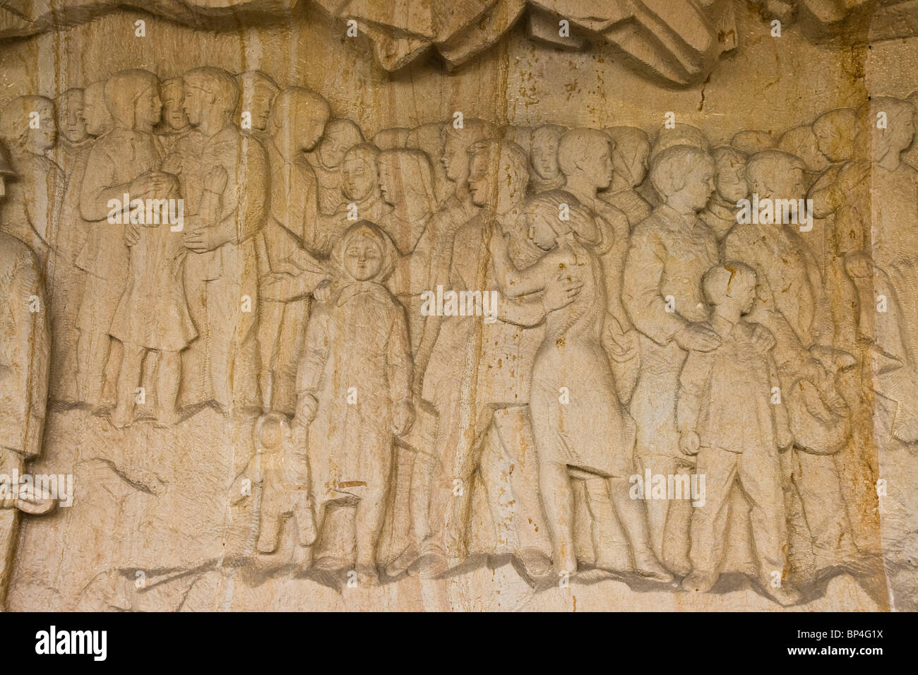 Sandstein schnitzen Skulptur Kennzeichnung 2. Weltkrieg Massaker von Lidice in der Nähe von Prag Tschechische Republik Europa Stockfoto