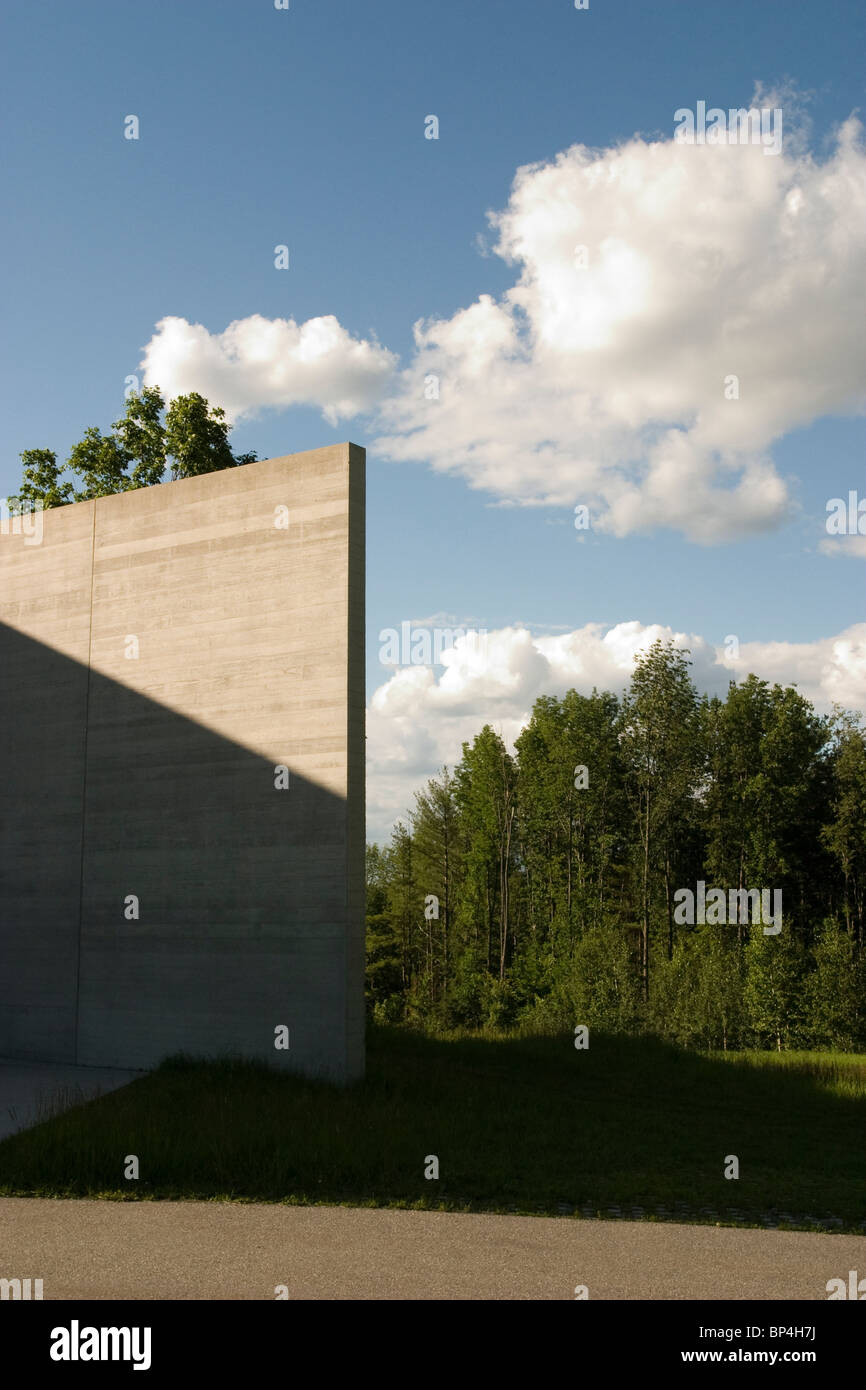 Dramatische Wand ist Bestandteil der Clark-Kunstmuseum Stone Hill Center in Williamstown, Massachusetts, von Tadao Ando entworfen. Stockfoto