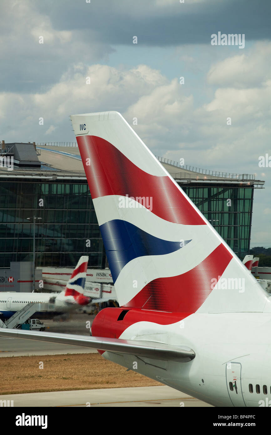 British Airways Heckflosse in Heathrow Terminal 5, London, UK Stockfoto