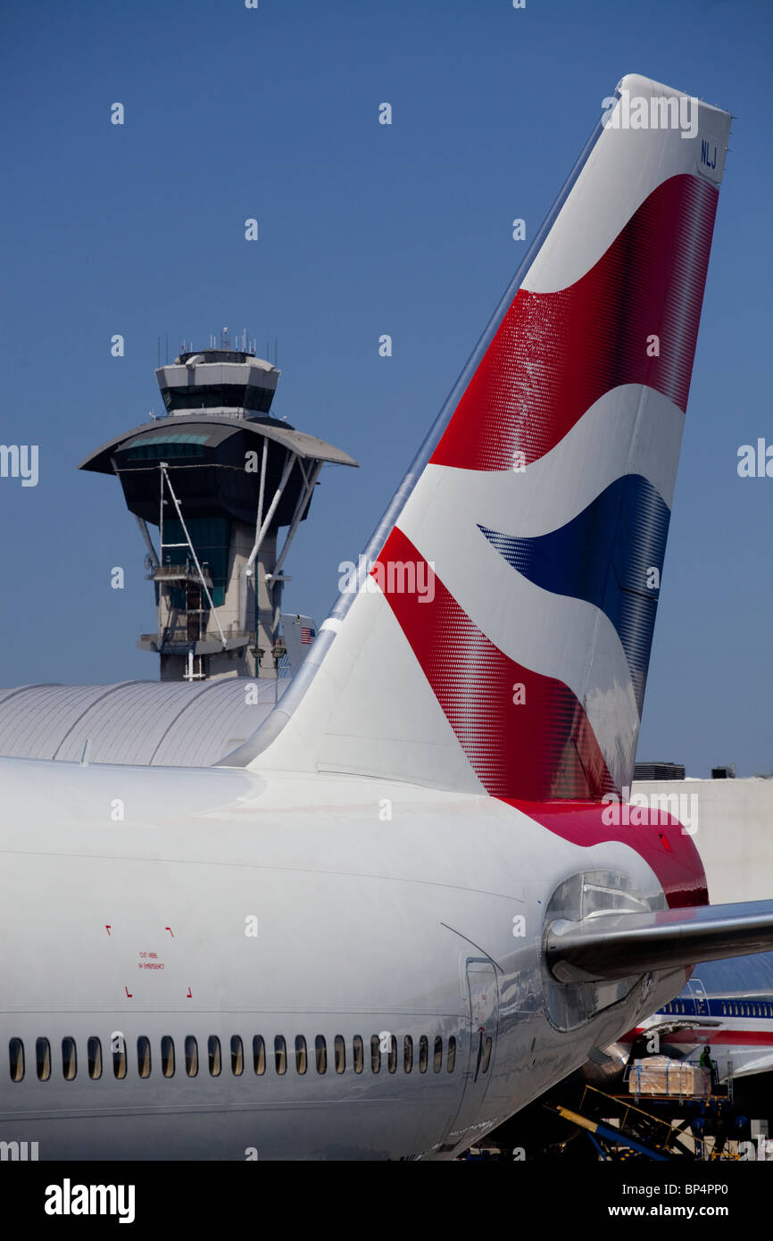 British Airways Heckflosse auf Boeing 747 am LAX Flughafen, Los Angeles, Kalifornien, USA Stockfoto
