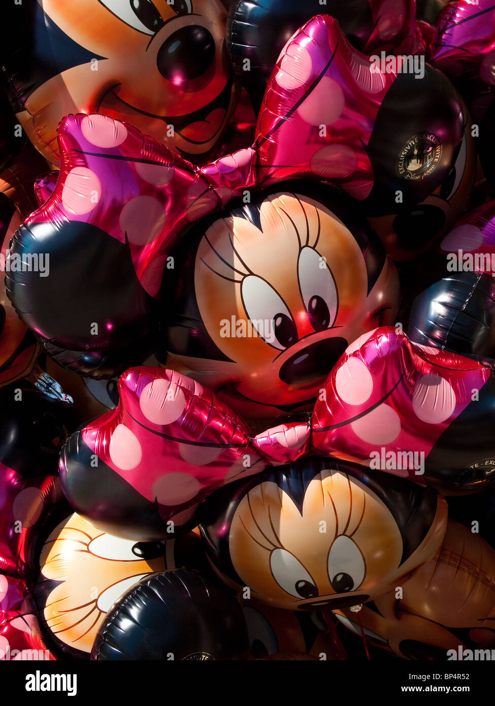 Minnie Mouse Luftballons im Disneyland Paris Stockfoto