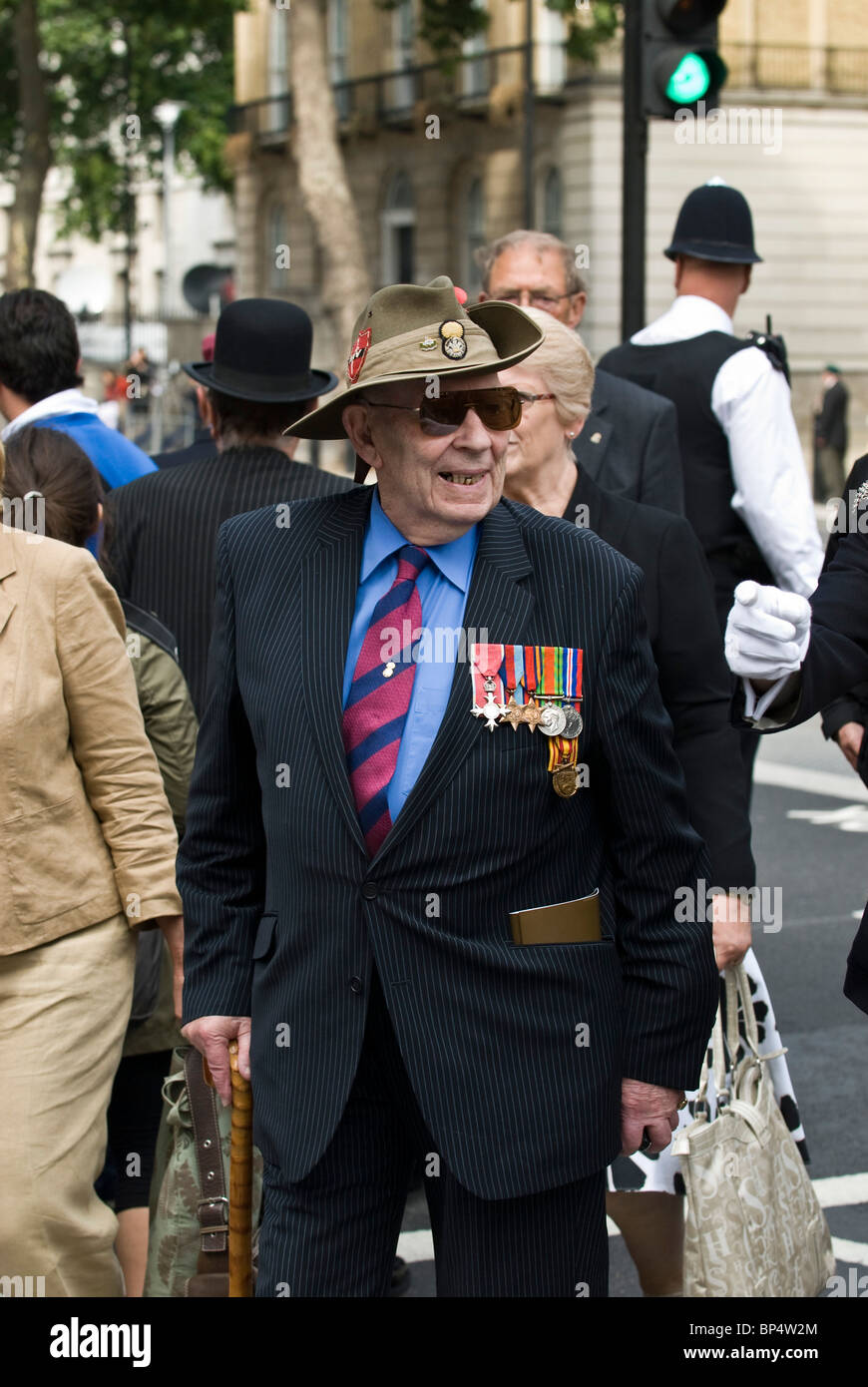 Ein Veteran, Teilnahme an Sieg über Japan 65. Jahrestag, London 2010.  Veteran des zweiten Weltkriegs Großbritanniens Fernost-Kampagne. Stockfoto