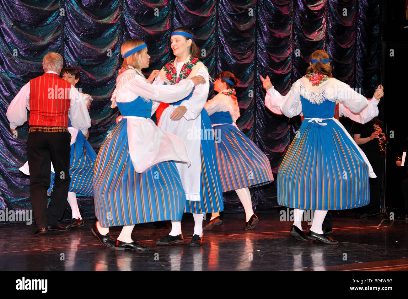 Schwedischer Folklore Tanz Display, Visby, Gotland County, Provinz Gotland, Schweden Stockfoto