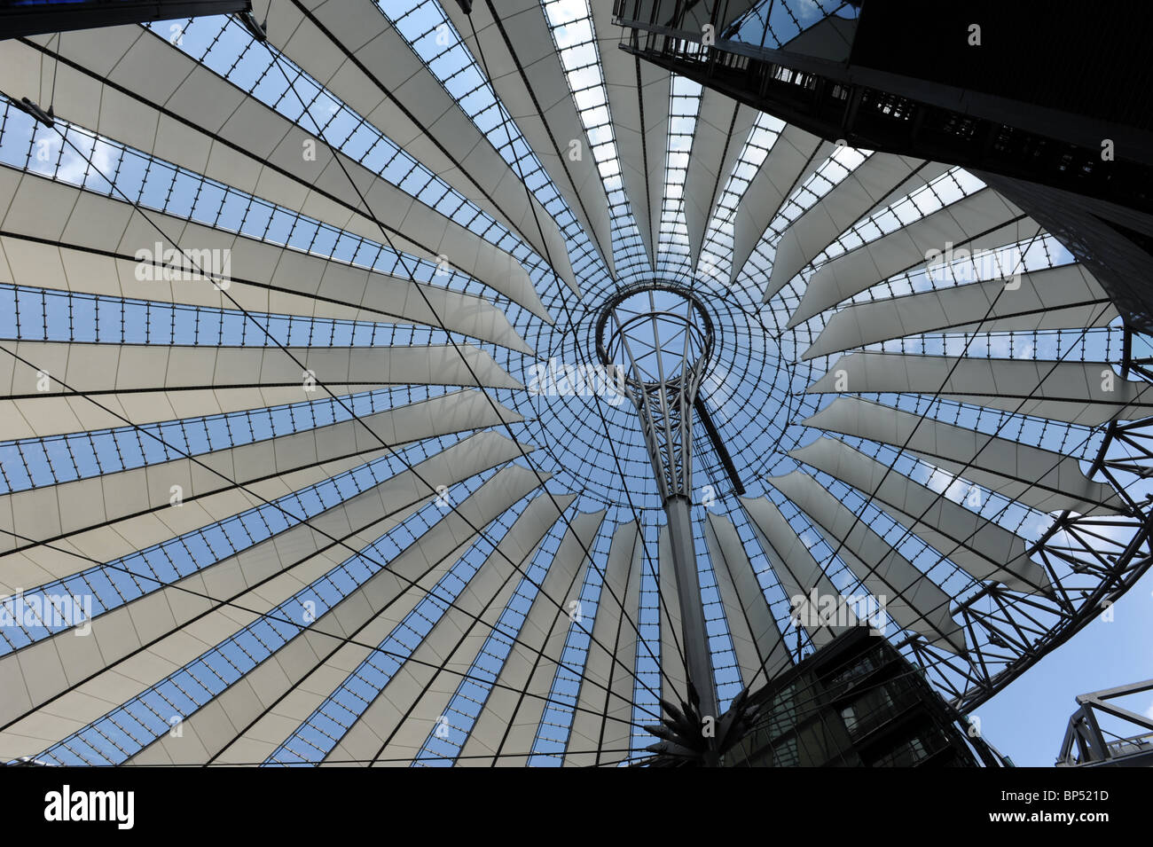 Sony Center Dach Potsdamer Platz Berlin Deutschland Deutschland Europa Stockfoto