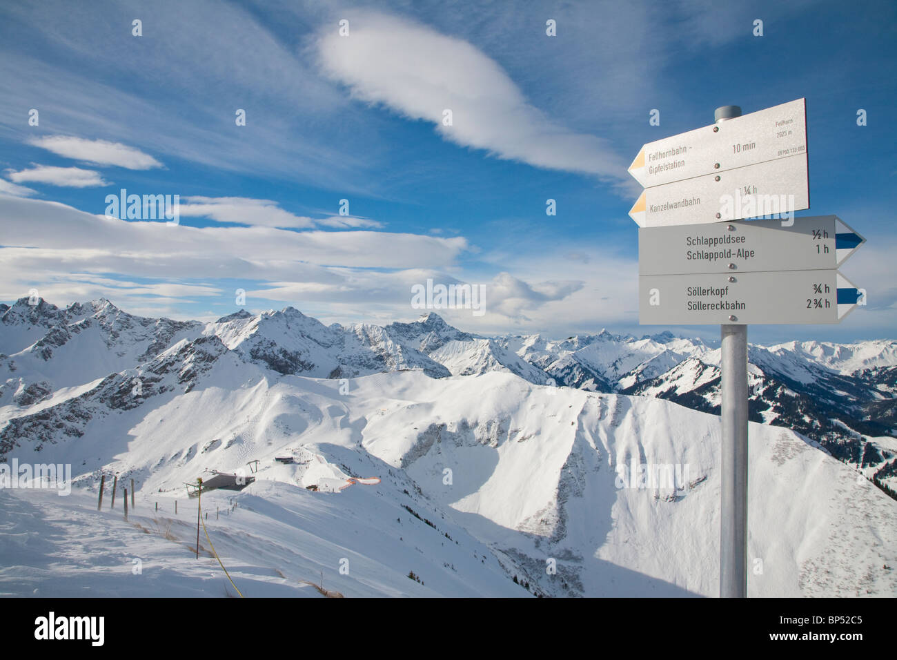 WEGWEISER, FELLHORN-BERG, IN DER NÄHE VON OBERSTDORF, ALLGÄU, BAYERN, DEUTSCHLAND Stockfoto