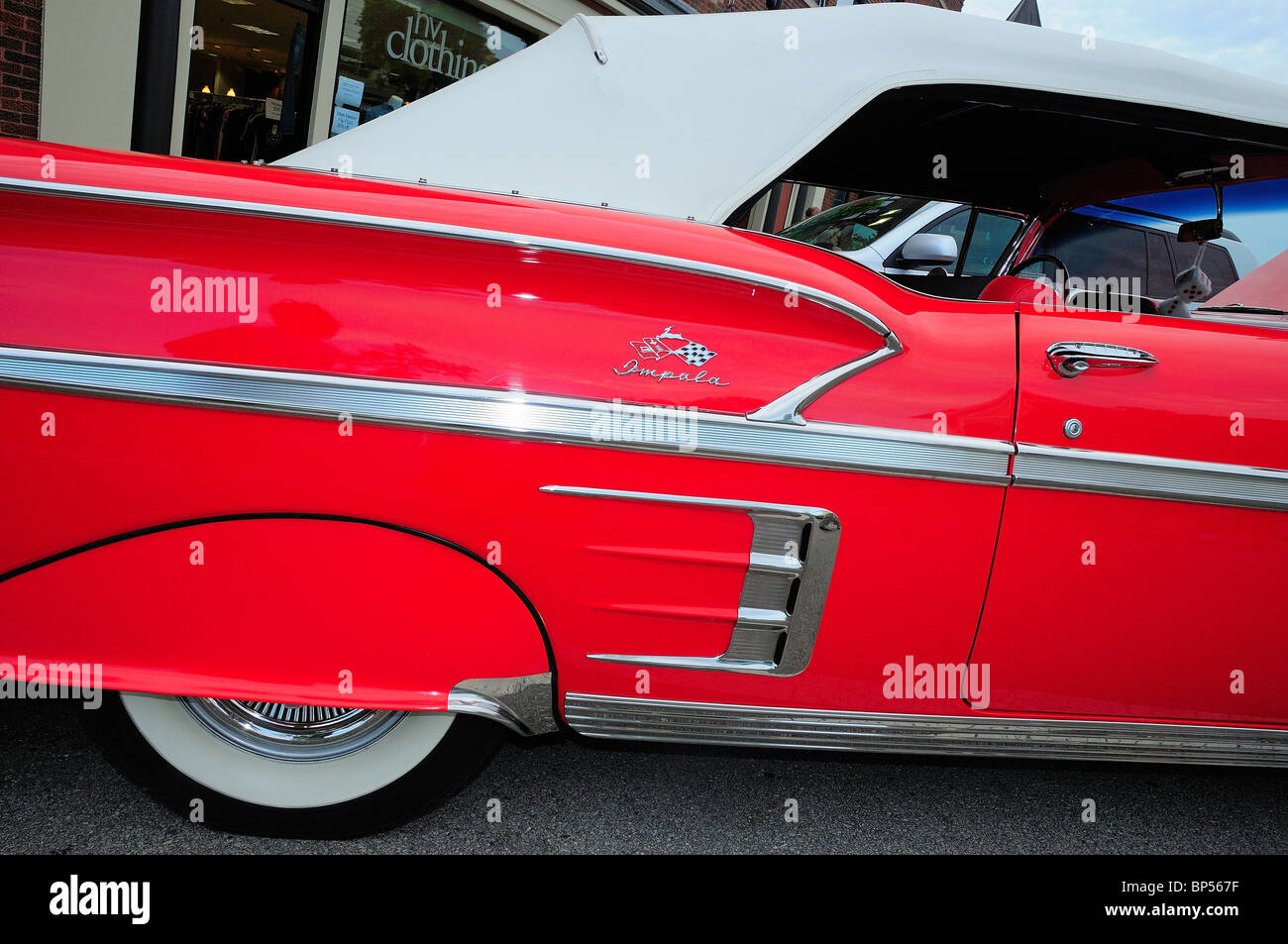 1958 Rio rot Chevy Impala Convertible Stockfoto