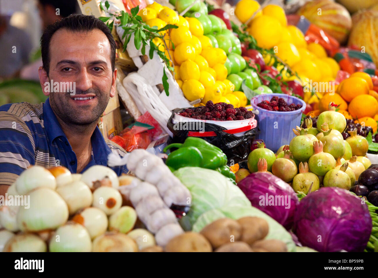 Anbieter in den Basar, Dohuk, Kurdistan, Irak zu produzieren Stockfoto
