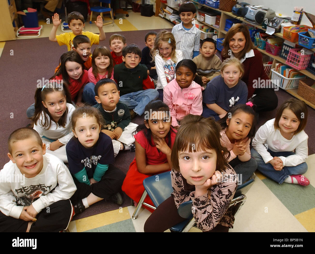 Erstklässler in einem Klassenzimmer Connecticut USA an einer Schule Stockfoto