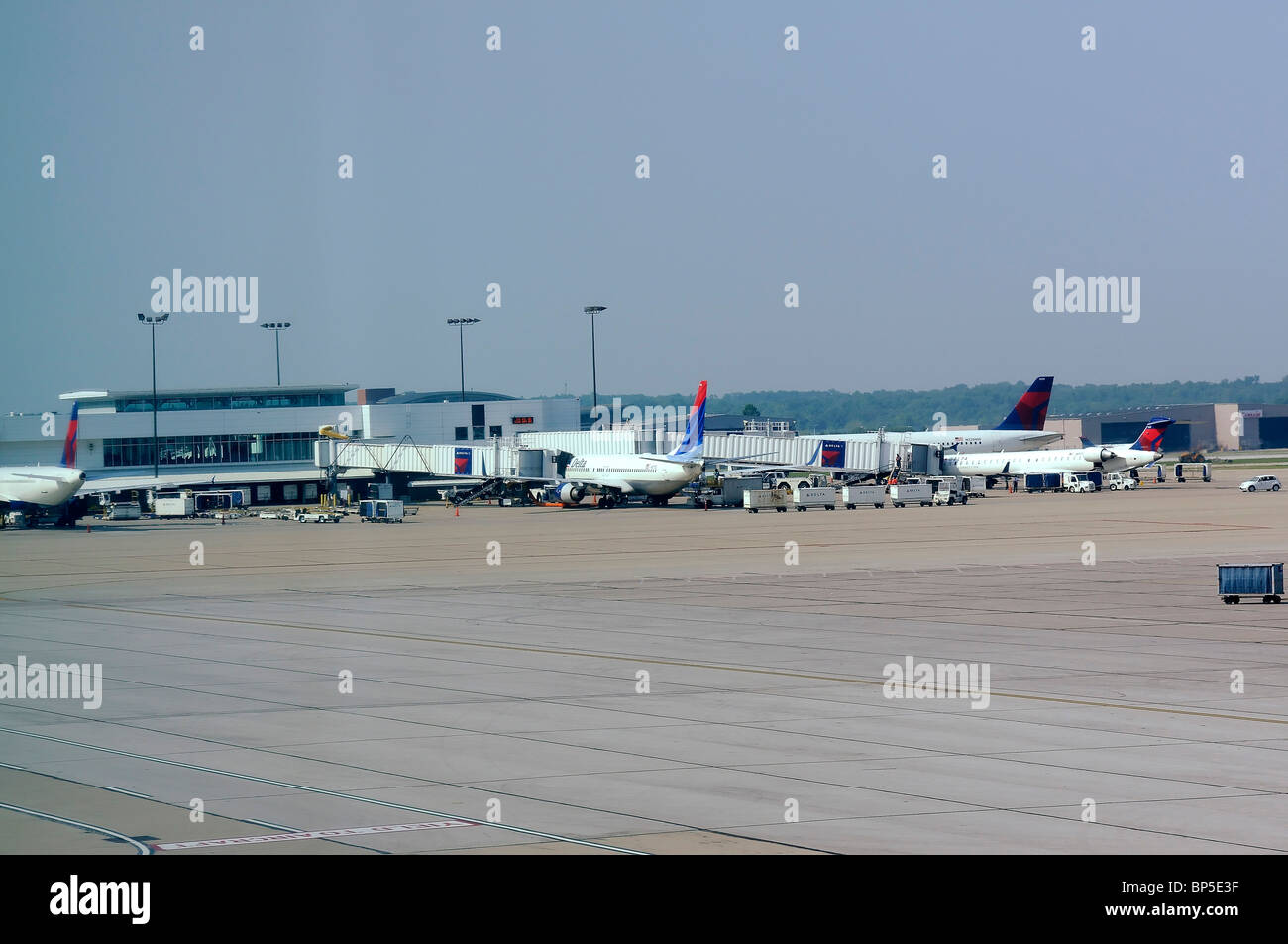 Cincinnati flughafen Stockfotos und -bilder Kaufen - Alamy