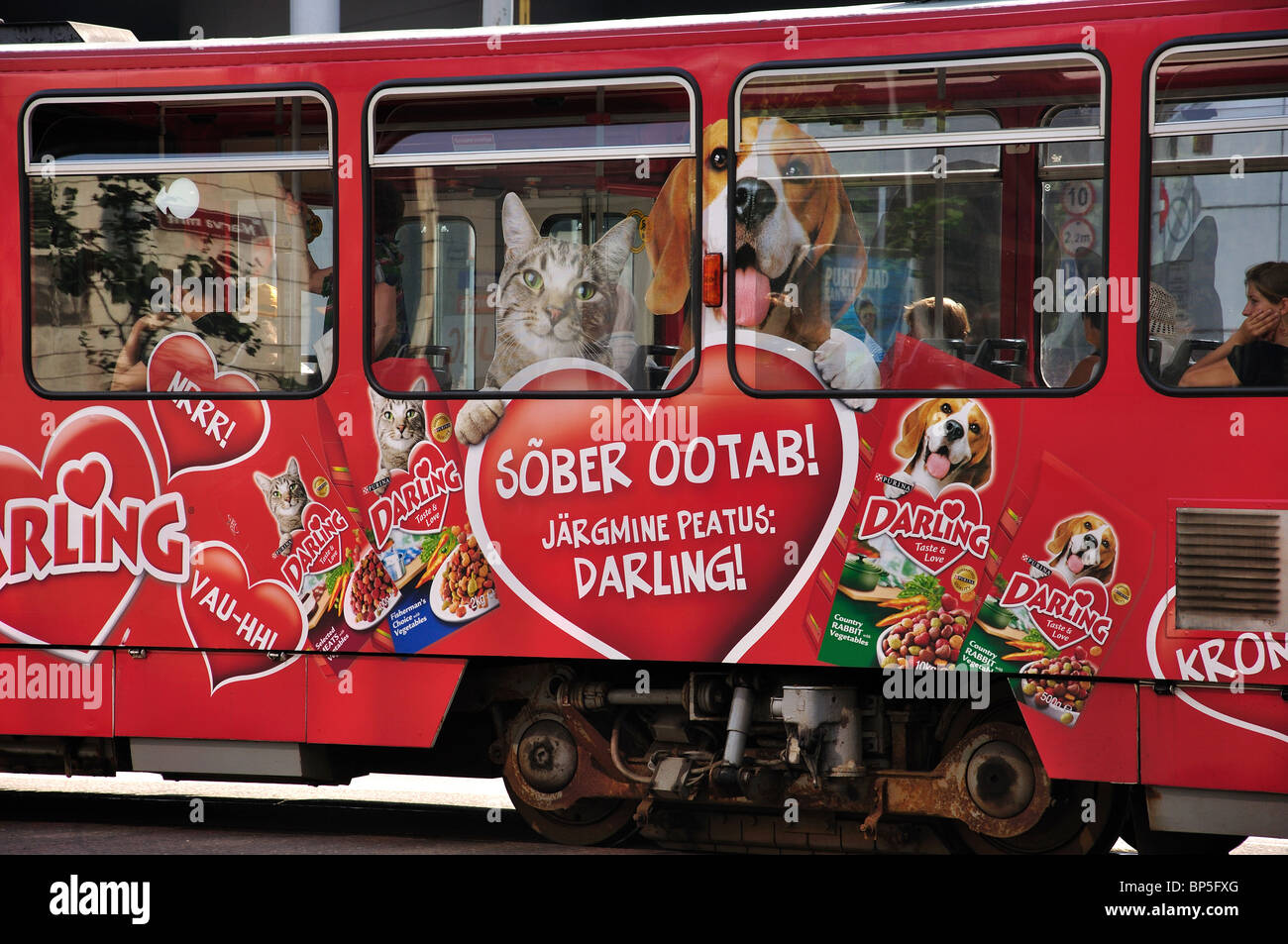 Lokale Straßenbahn, Narva Maantee, Stadtzentrum, Tallinn, Harjumaa, Estland Stockfoto