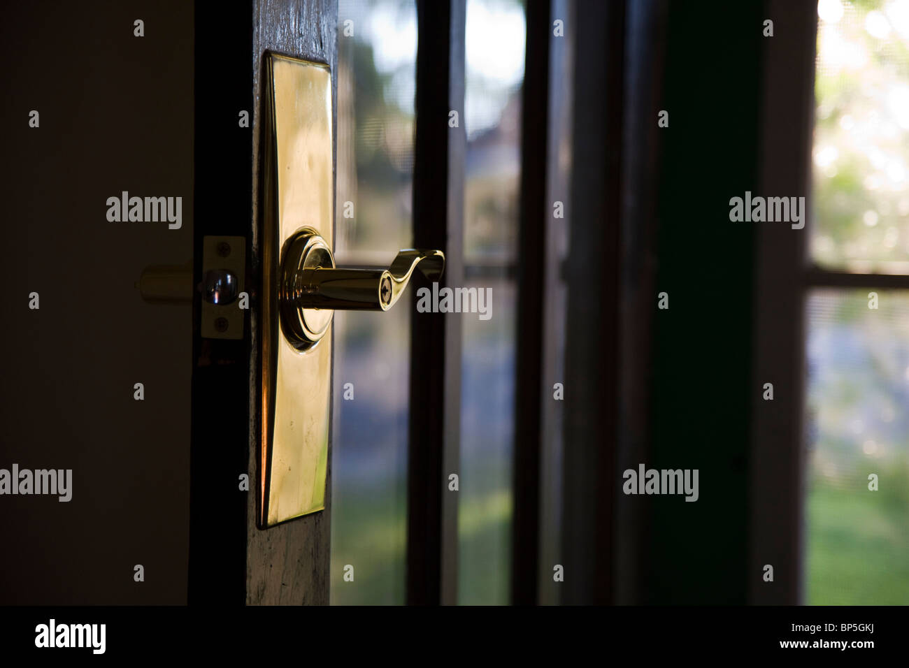 Innenansicht der Eingangstür eines Craftsman-Stil-Hauses an der F Street in den kleinen Berg Stadt Salida, Colorado, USA Stockfoto