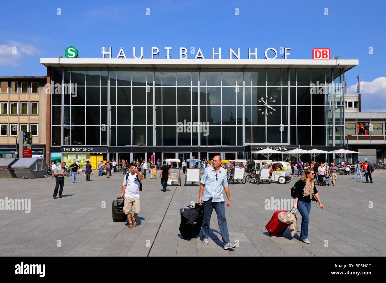 Köln / Köln, Nordrhein-Westfalen, Deutschland. Köln Hauptbahnhof / Main Railway Station Stockfoto