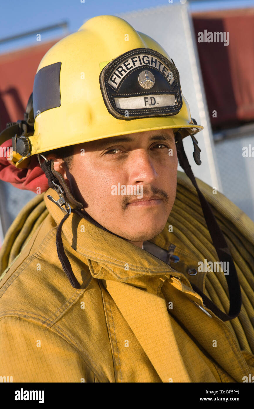 Porträt eines Feuerwehrmannes Stockfoto