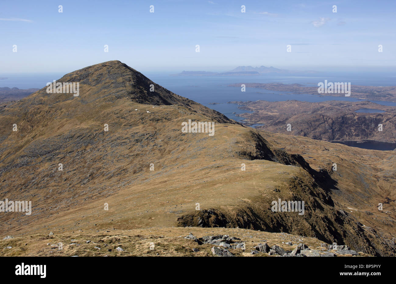 Rois Bheinn aus Sgurr Na Ba Glaise Stockfoto