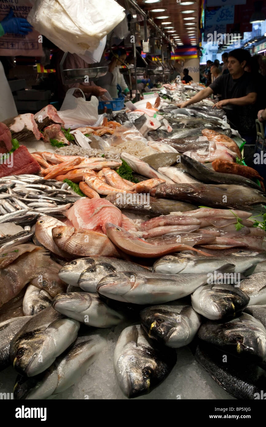 Barcelona-Markt verkaufen frischen Fisch Stockfoto