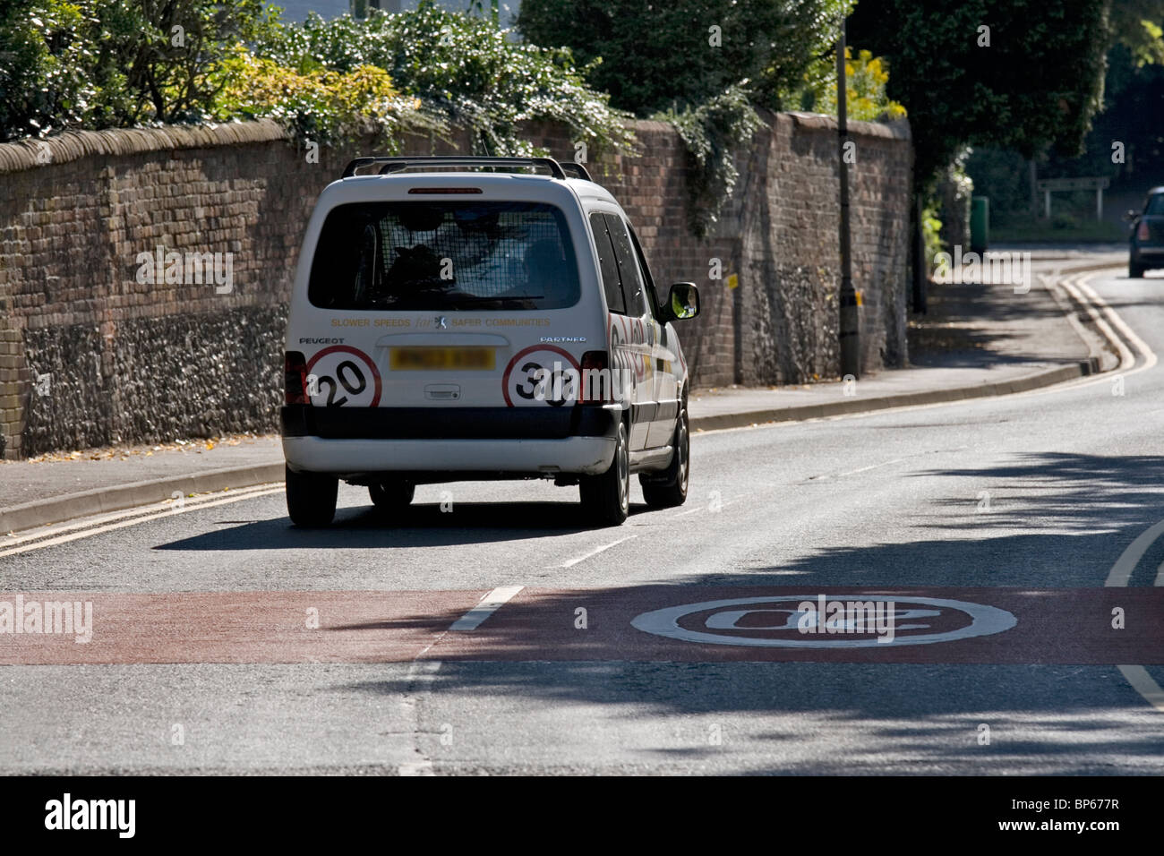 Eine Geschwindigkeit Kamera Partnerschaft van in Pangbourne, England Stockfoto