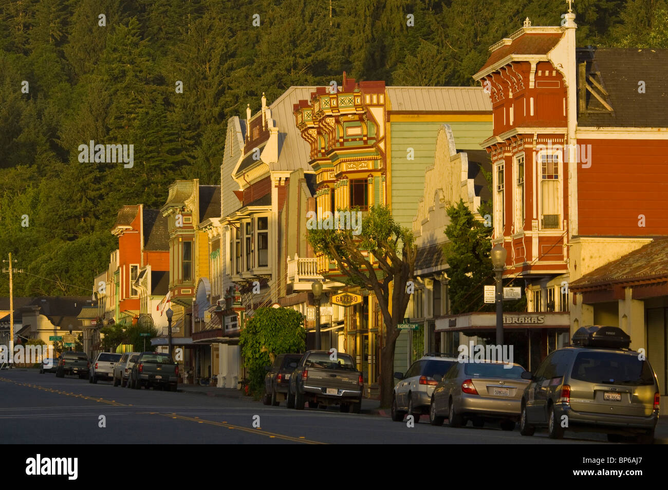 Sunrise-Licht auf der viktorianischen Ära Ferndale, Humboldt County, Kalifornien Stockfoto