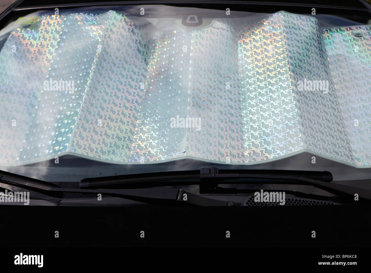 Scheibenwischer sonne -Fotos und -Bildmaterial in hoher Auflösung – Alamy