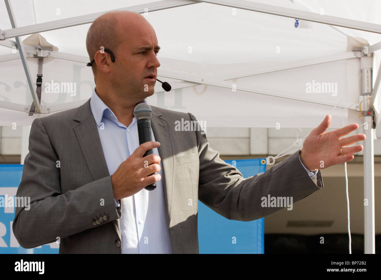Fredrik Reinfeldt, schwedische Ministerpräsident, im Wahlkampf für die Moderaterna vor der schwedischen Wahl im September. Stockfoto
