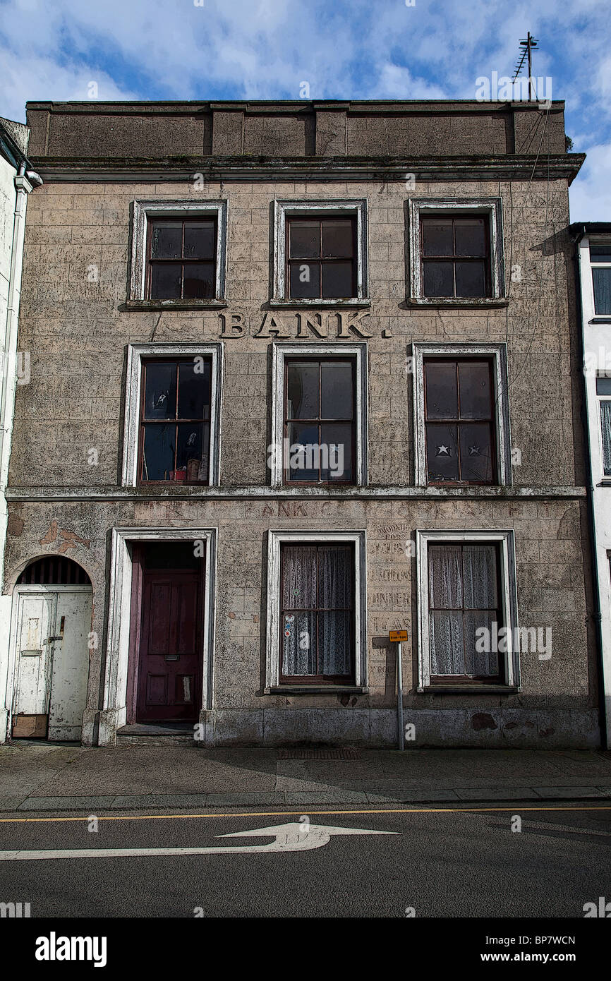 Spezialeffekte-Foto von einem alten Bankgebäude, Tywyn, Nordwales Stockfoto
