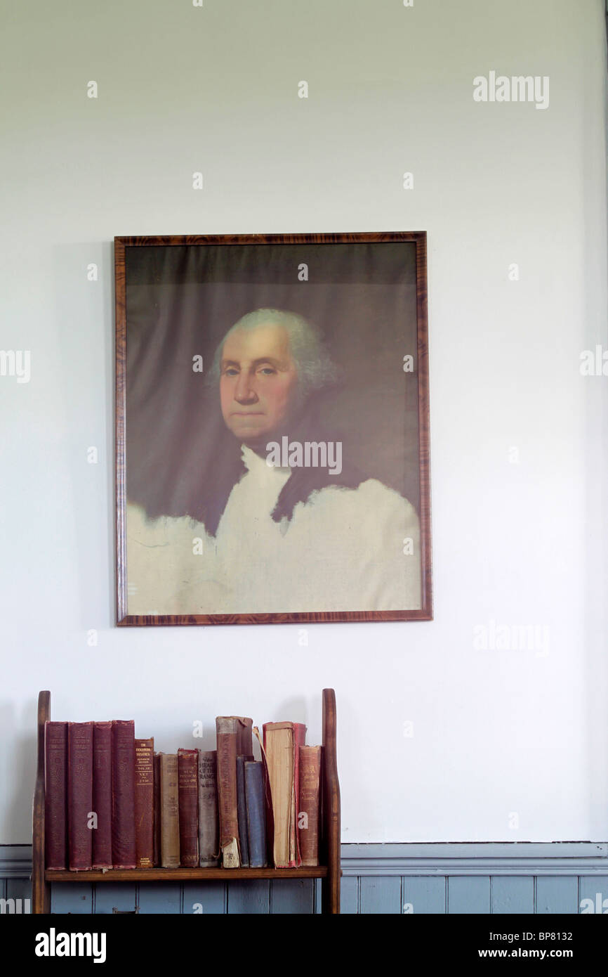 Porträt von George Washington, Vater unseres Landes hängt in alten Schulzimmer Stockfoto