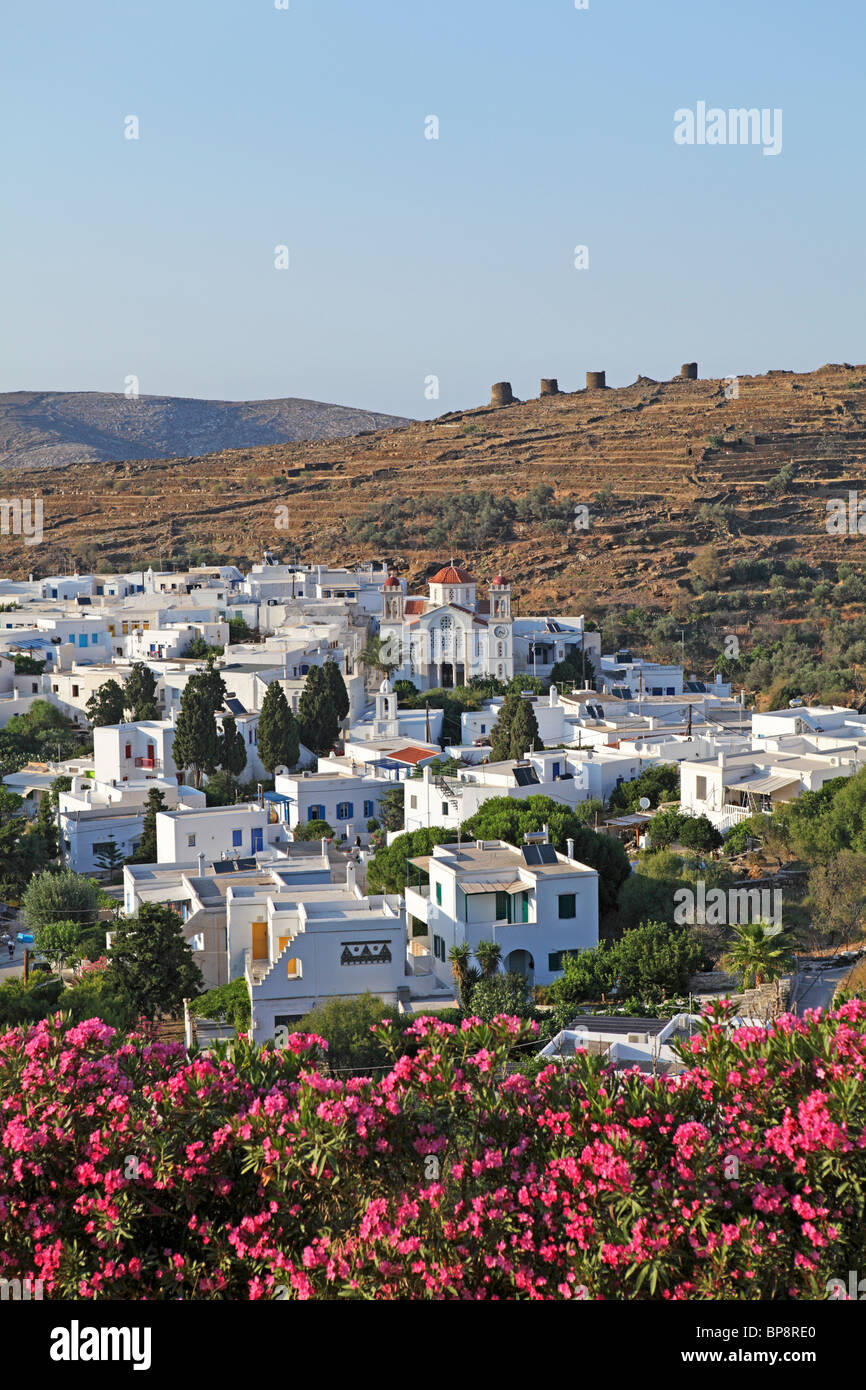 Panorama Mountain Village von Pyrgos, Insel Tinos, Kykladen, Ägäis, Griechenland Stockfoto