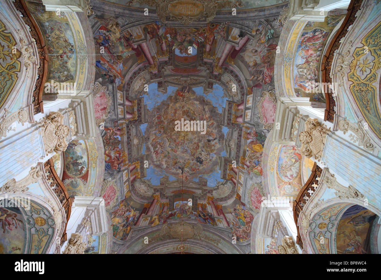 Barocco Decke der Heilig Kreuz Kirche Brzeg niedriger Schlesien Polen Jesuit Jesuiten Trompe l'oil Kuppel Andrea Pozzo Stockfoto