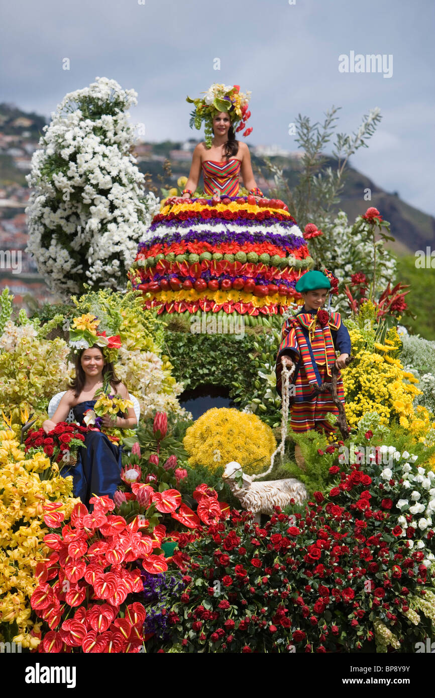 Floral Schwimmer auf Madeira Festival Blumenkorso, Funchal, Madeira, Portugal Stockfotografie