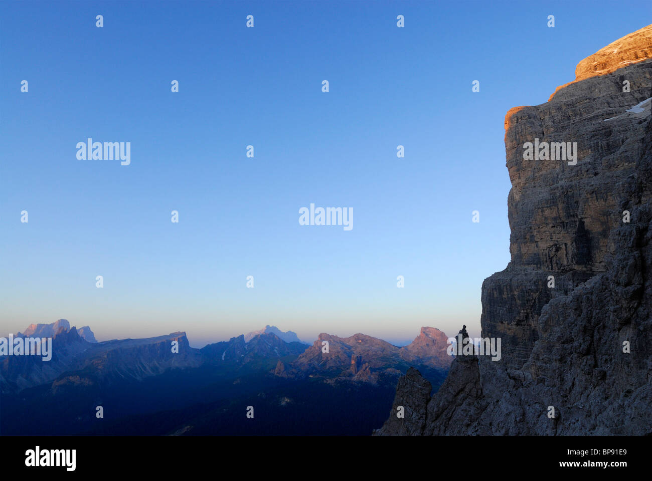 Alpenglühen, Tofana di Rozes, Tofane, Dolomiten, Veneto, Italien Stockfoto