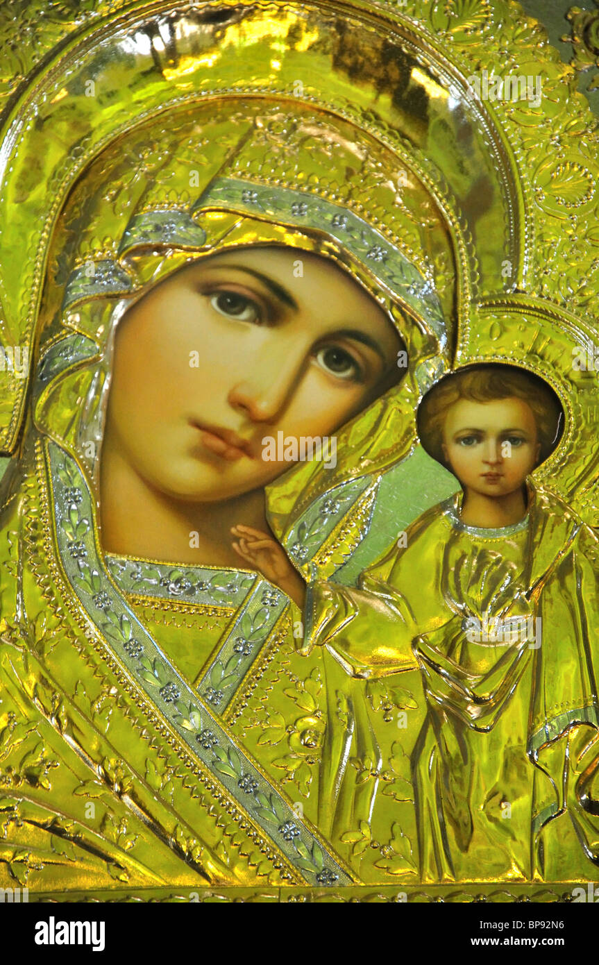 Madonna und Kind-Symbol, die Kathedrale St. Peter und Paul, Zayachy Insel, Sankt Petersburg, Russland Stockfoto