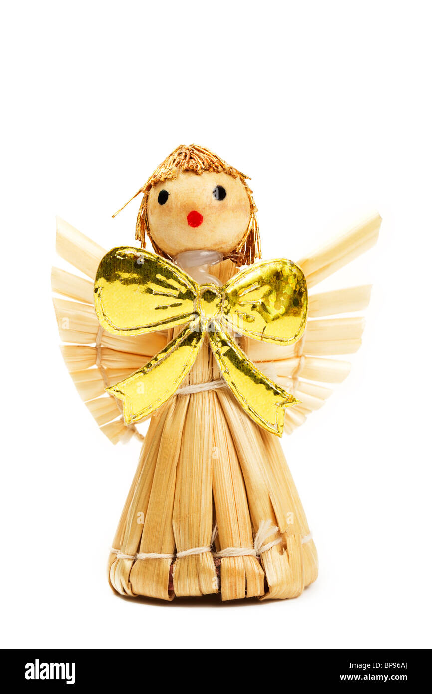Stroh Weihnachten Engel Figur auf weißem Hintergrund Stockfoto